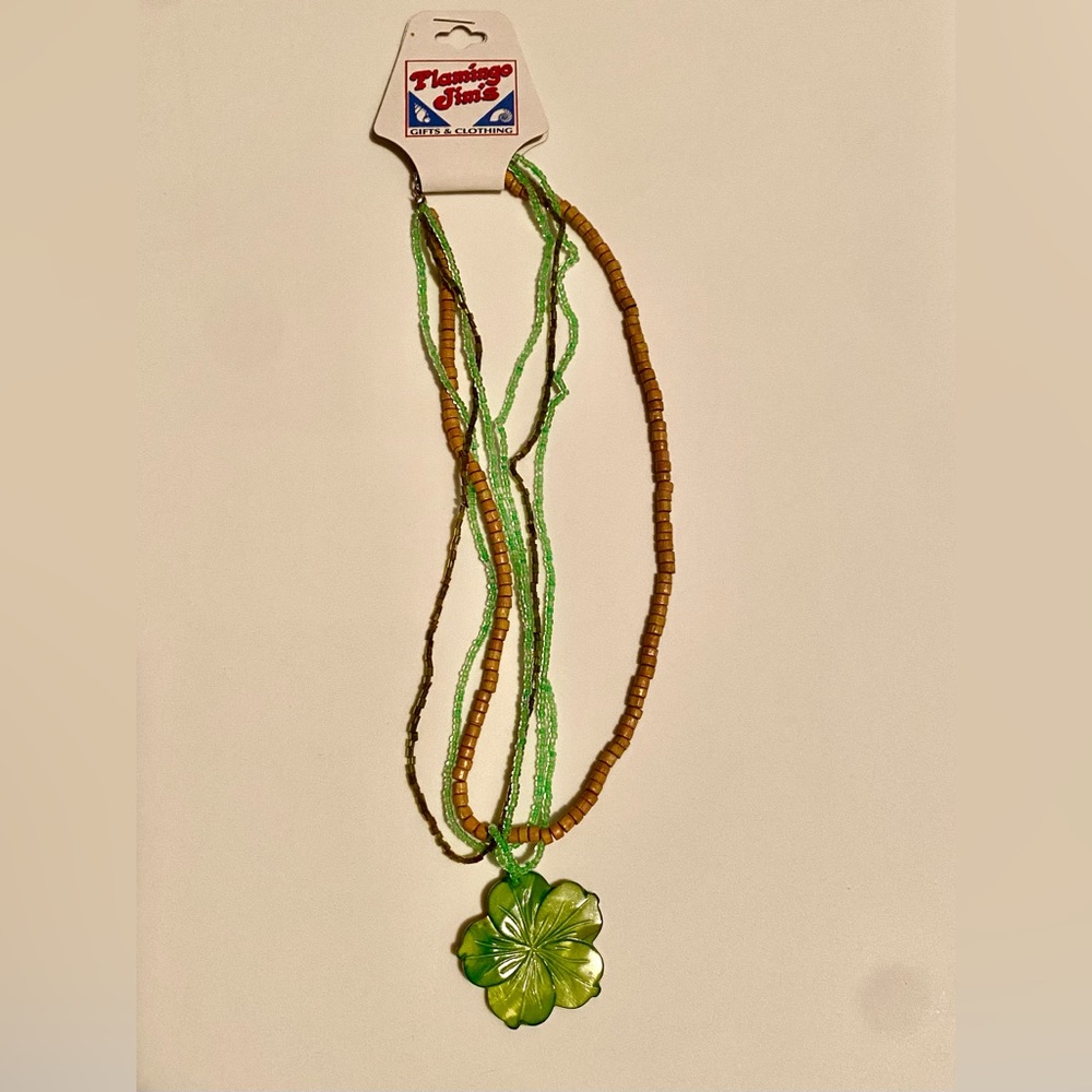 Fun beach 🏝️ flower 🌺 necklace